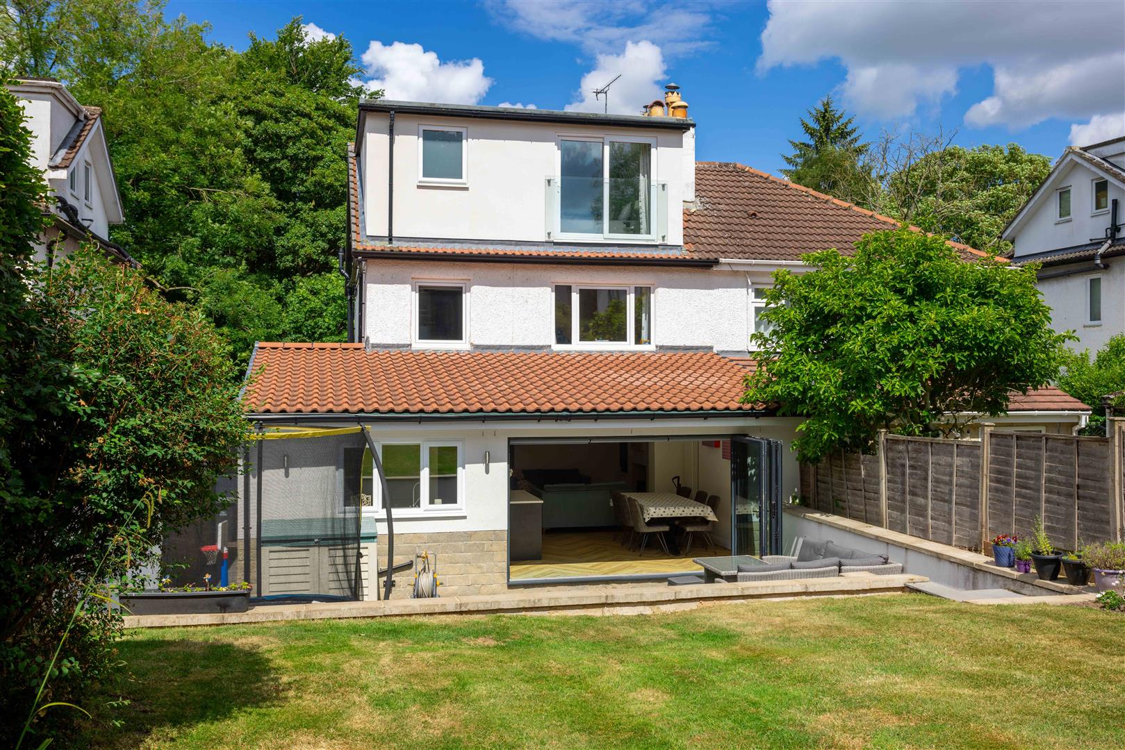 West Park Drive East, Roundhay,Leeds Monroe Estate Agents